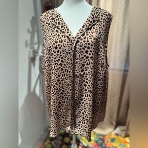 41 Hawthorn Black and Pale Pink /Blush Sleeveless Blouse